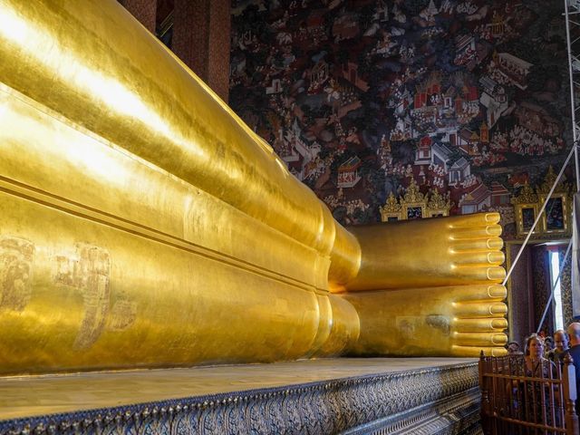 ไหว้พระขอพร เสริมความปัง วัดพระเชตุพนฯ 