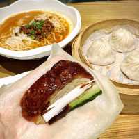  🦆 $88 食均片皮鴨·小籠包·擔擔麵