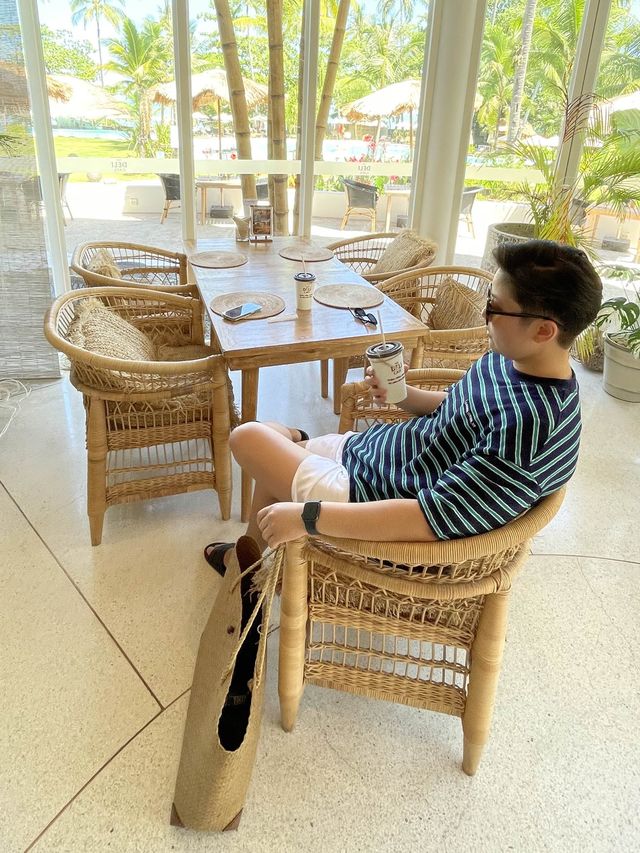 The DELI Cafe คาเฟ่ริมทะเล 📍เขาหลัก พังงา