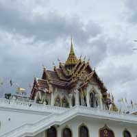 วัดสวยกลางกรุง