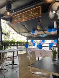 Hidden Gem Cafe in Street Market