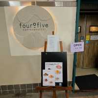 性價比高 🤩 慢煮加拿大保濕豬胺 🐷@Four O Five Coffee & Eatery