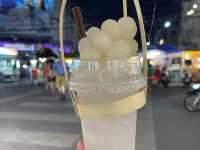 เดินไป กินไป ที่ตลาดโต้รุ่งหัวหิน