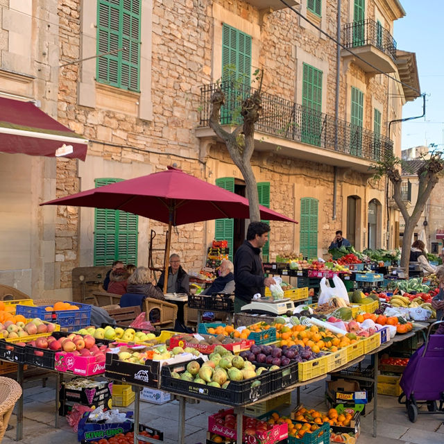 Santanyí Market: Mallorcan Magic & Mediterran