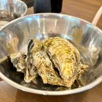 【兵庫・西宮市】活魚水槽の活貝をその場で焼いて味わえる「活貝センター 門戸漁港」