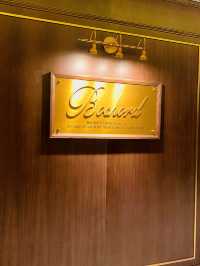 Bochord 一間充滿浪漫氛圍嘅Fine Dining餐廳 復古圖書館裝修｜飽覽維港景色