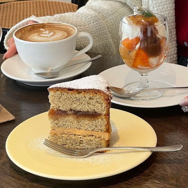 「MOTO COFFEE」：舒適美味，讓人沉浸在幸福的氛圍中