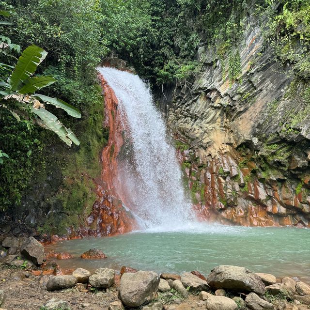 Red Rocks Falls 🏞️