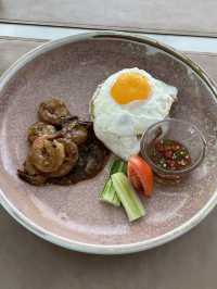 Once Hotel Bangkok สไตล์คลาสสิคพร้อม Rooftop เก๋ๆ