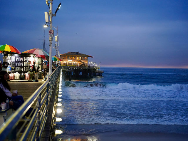 Glowing Lights of Santa Monica Pier 🎡🎢