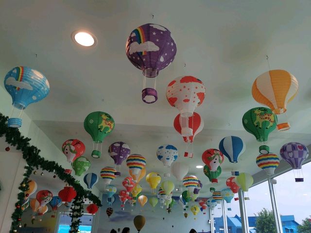 พามาคาเฟ่ดู Balloon ที่ศรีราชา