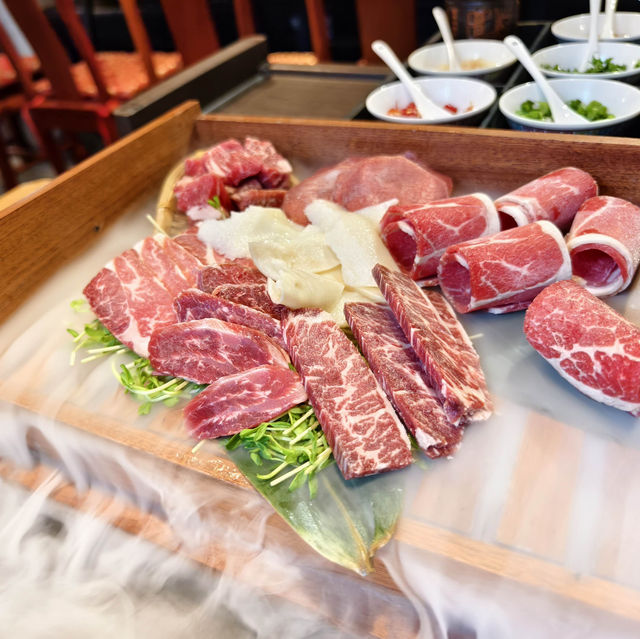 宮廷般的火鍋店 宮廷般的火鍋店