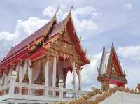 มาเที่ยววัดเนินหย่อง