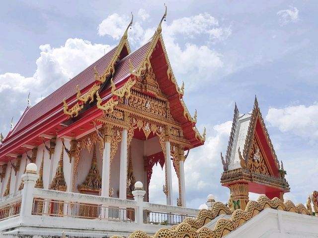 มาเที่ยววัดเนินหย่อง