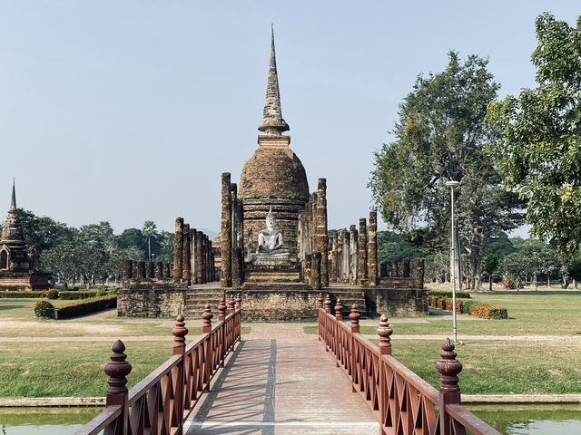 🇹🇭 Experience the scent of the early history of Thailand at Sukhothai Historical Park