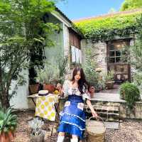 คาเฟ่โคราช สไตล์บ้านสวนอังกฤษ เปิดแค่เสาร์อาทิตย์🏡