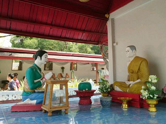 ตำนานพระแก้วมรกต วัดพระแก้วดอนเต้าสุชาดาราม