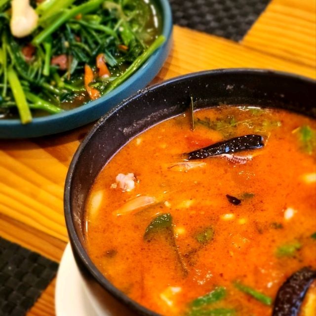 비엔티엔에서 즐기는 맛있는 저녁식사