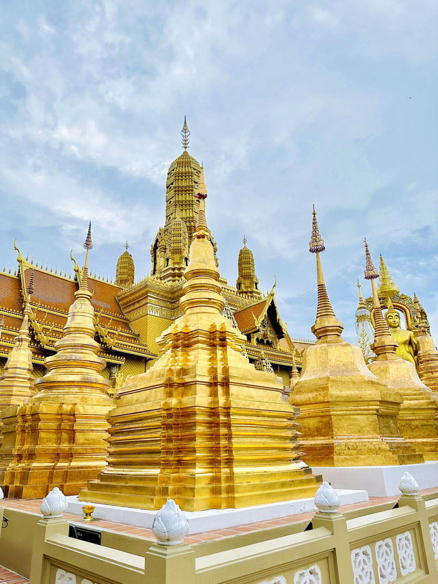 Beautiful Hidden Temple; 1Hour From Bangkok🇹🇭✨