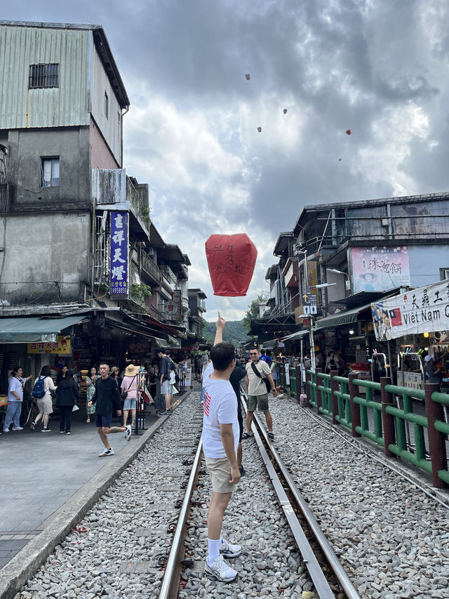 대만 타이베이 여행 스펀/스펀역 기찻길 포토존 📸📸