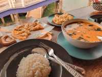 ร้านมุมสะแก ติดริมน้ำ@อุทัยธานี 