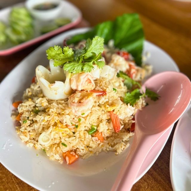 🥗 บ้านริมน้ำ ดิ คาเฟ่