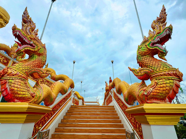 ไปเที่ยวทำบุญชมความสวยงามวัดบุญชูภาวนาราม