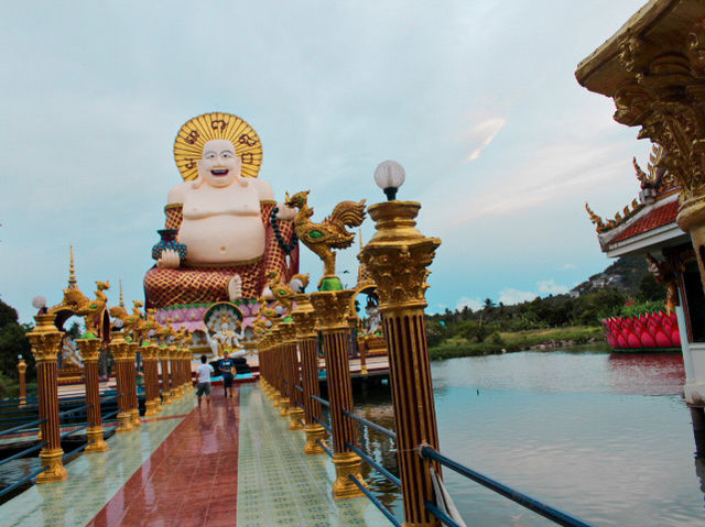 Stunning Temple in Koh Samui