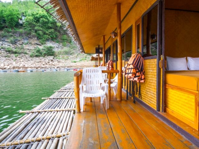 ภูไพรเลค แอนด์ รีสอร์ท