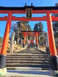 【王地山 まけきらい稲荷:兵庫県丹波篠山市】鳥居が素晴らしい美しい神社⛩️