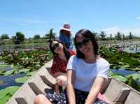 ตลาดน้ำทุ่งบัวแดง นครปฐม