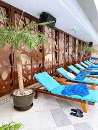 Great Pool and Facilities at Radisson Blu Hotel Shanghai New World