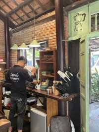 ホイアン🇻🇳海の見えるリゾートカフェ🩵