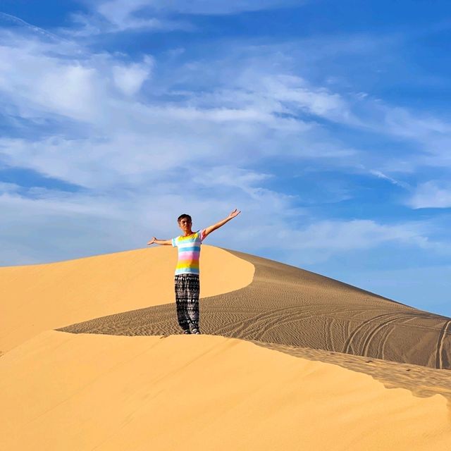  White & Red Sand Dunes of Mui Ne