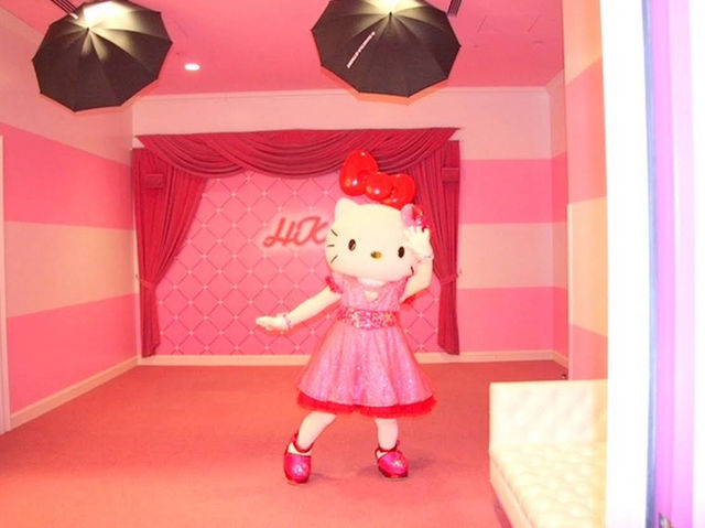 Hello Kitty's Ribbon Collection สตูดิโอคิตตี้