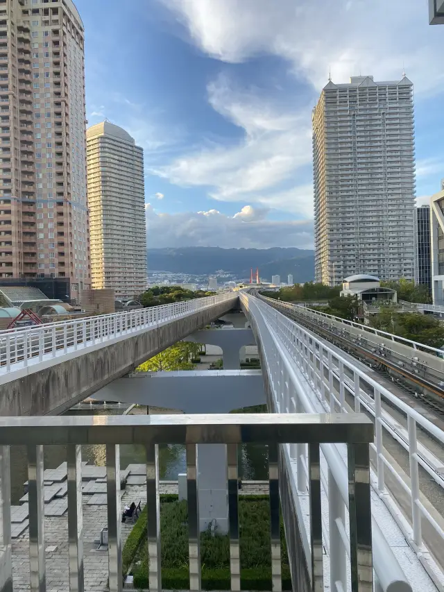 Rokko Island: Actually, there are 6 stations on the Rokko Liner.