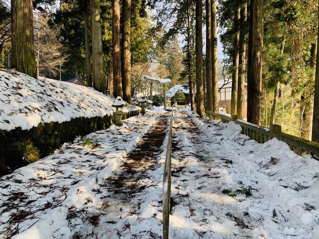 雪国の無人神社！！