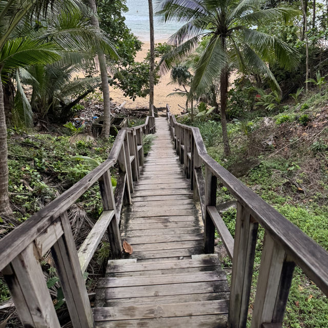 สะพานไม้ หาดในทอน🏝️