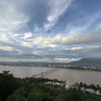 วัดพูสะเหล้า วัดที่มีมุมมองที่สวยที่สุดของปากเซ