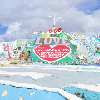 [USA] A photogenic spot in Western California! Salvation Mountain