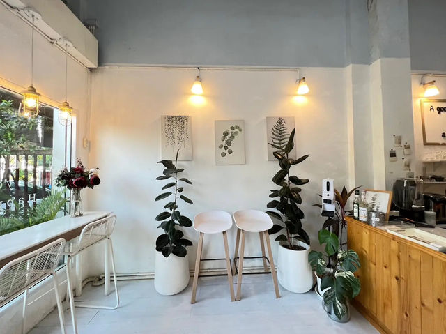 The oasis cafe and studio คาเฟ่ลับสมุทรปราการ