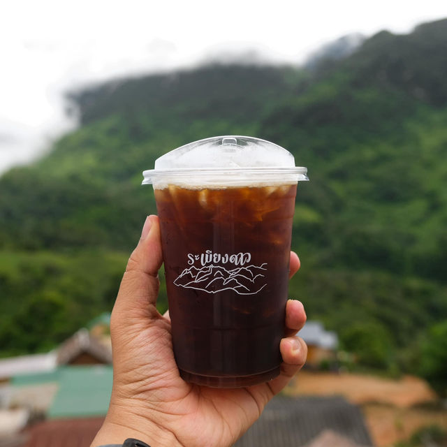 คาเฟ่บนภูเขาเชียงใหม่กับวิวสวยหลักล้าน สุดใจฟู⛰️