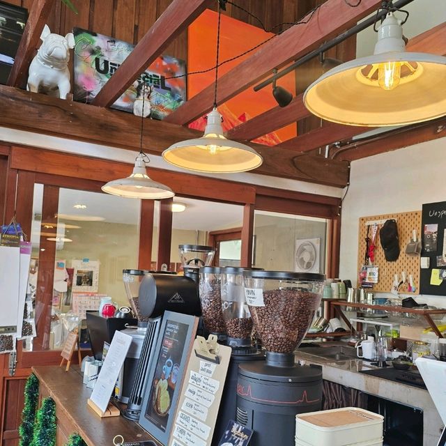 ไม่พิเศษ แต่พิเศษ:คาเฟ่ลับที่เขาใหญ่ต้องห้ามพลาด!
