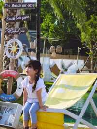 คาเฟ่มีชายหาดที่ลาดกระบัง The Beach กลางกรุง