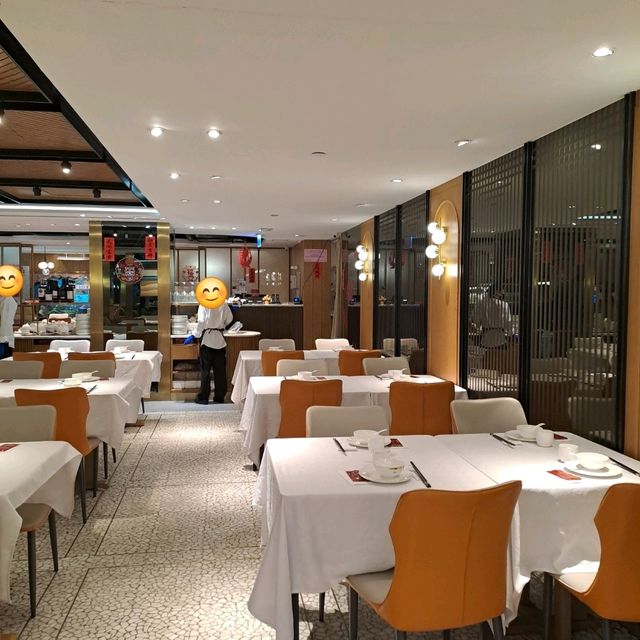 炒蟹富貴蝦豐味十足
