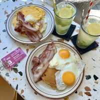 Brunch Bliss at Hohokam DINER in Harajuku🍳
