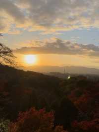 Sunset at Kiyomizudera: A Dreamy Autumn Experience in Kyoto