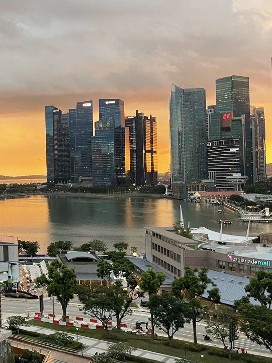 From Sunrise to City Lights: The Ultimate Staycation at Marina Bay