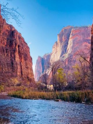 การเดินทางผ่านหินและท้องฟ้า – การผจญภัยกลางแจ้งของฉันในอุทยานแห่งชาติไซออน