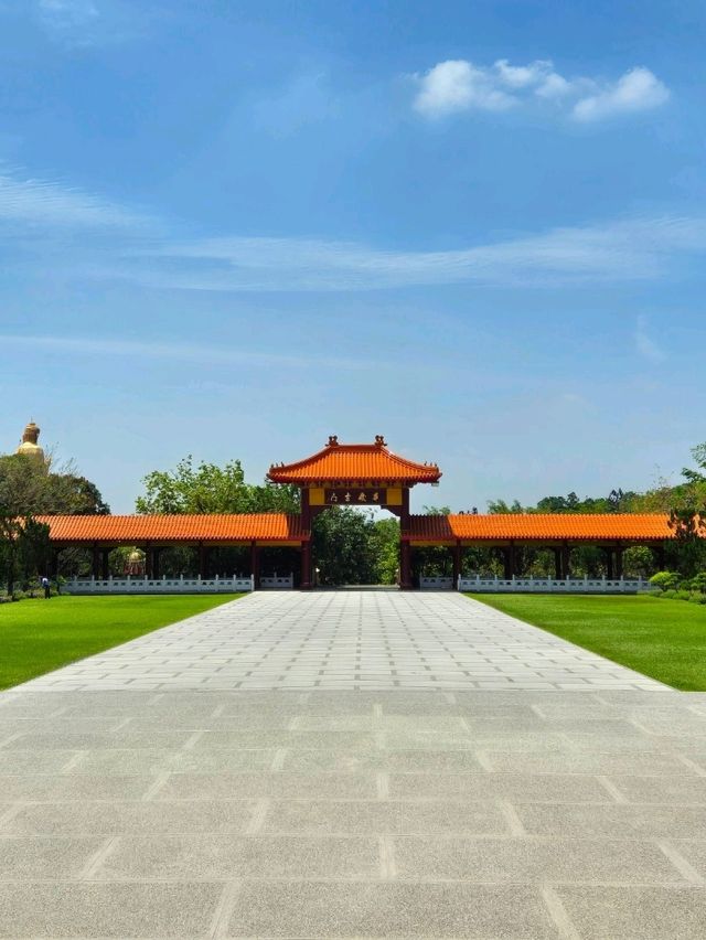 가오슝 불광사에 거대한 불상 : Fo Guang Shan Great Buddha🪔